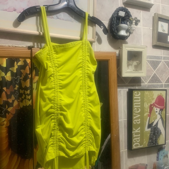 Dresses & Skirts - Yellow dress